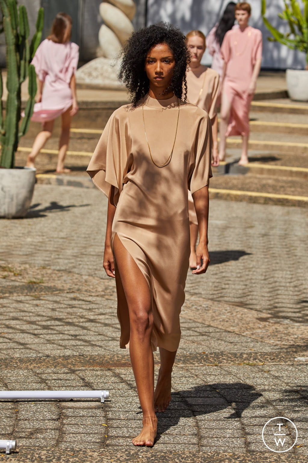 Fashion Week New York Spring/Summer 2022 look 64 de la collection Rodarte womenswear