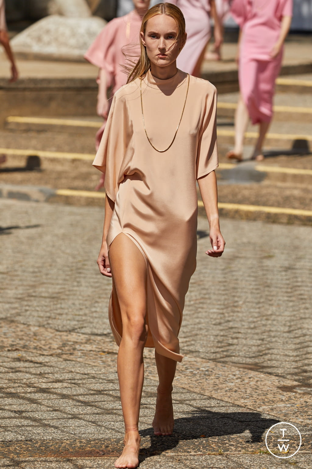 Fashion Week New York Spring/Summer 2022 look 65 de la collection Rodarte womenswear