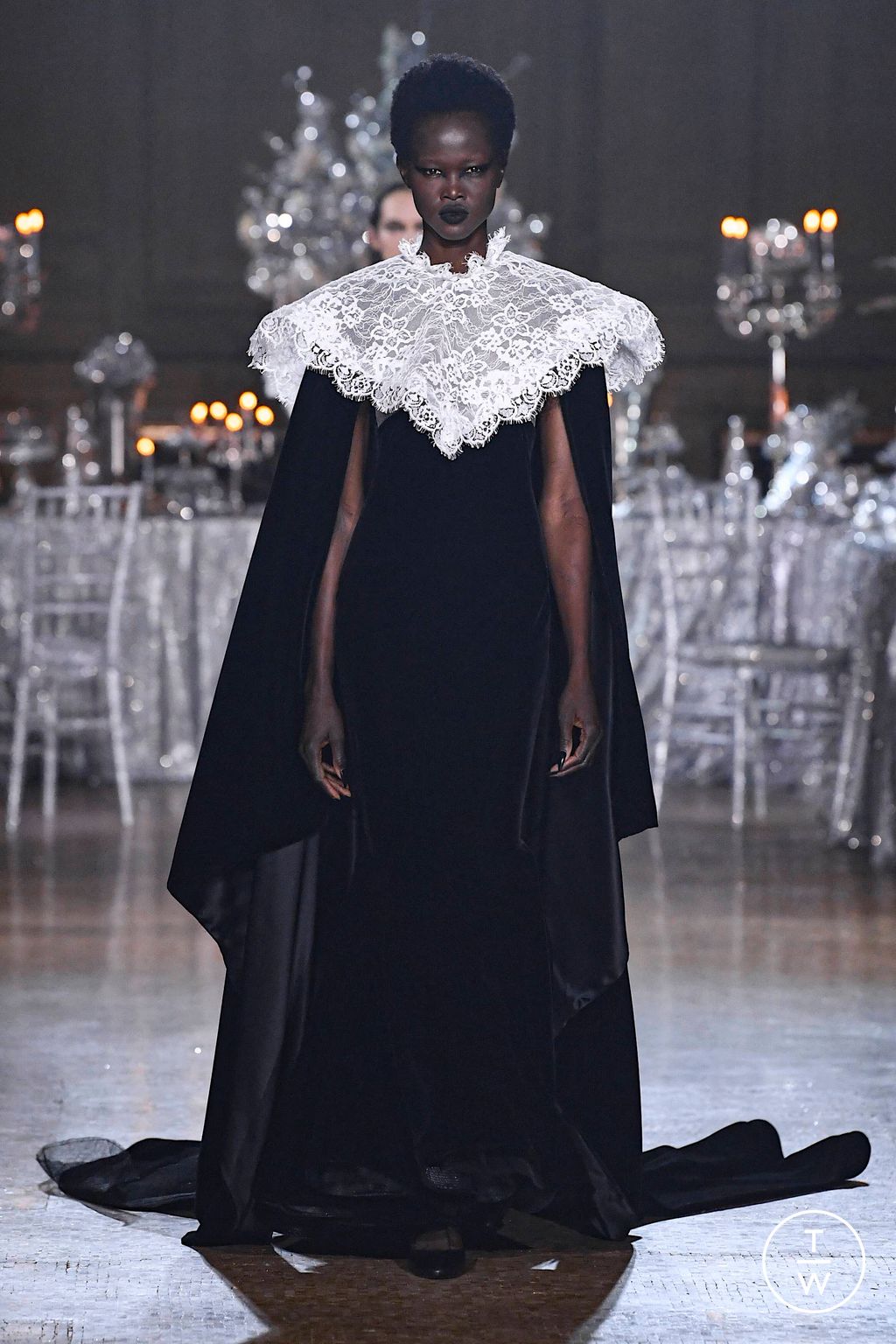 Fashion Week New York Fall/Winter 2023 look 18 de la collection Rodarte womenswear