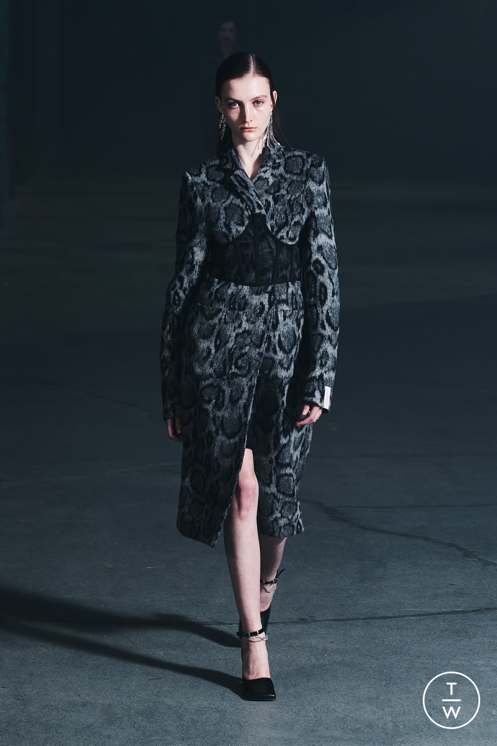 Fashion Week Paris Fall/Winter 2021 look 11 from the Rokh collection 女装