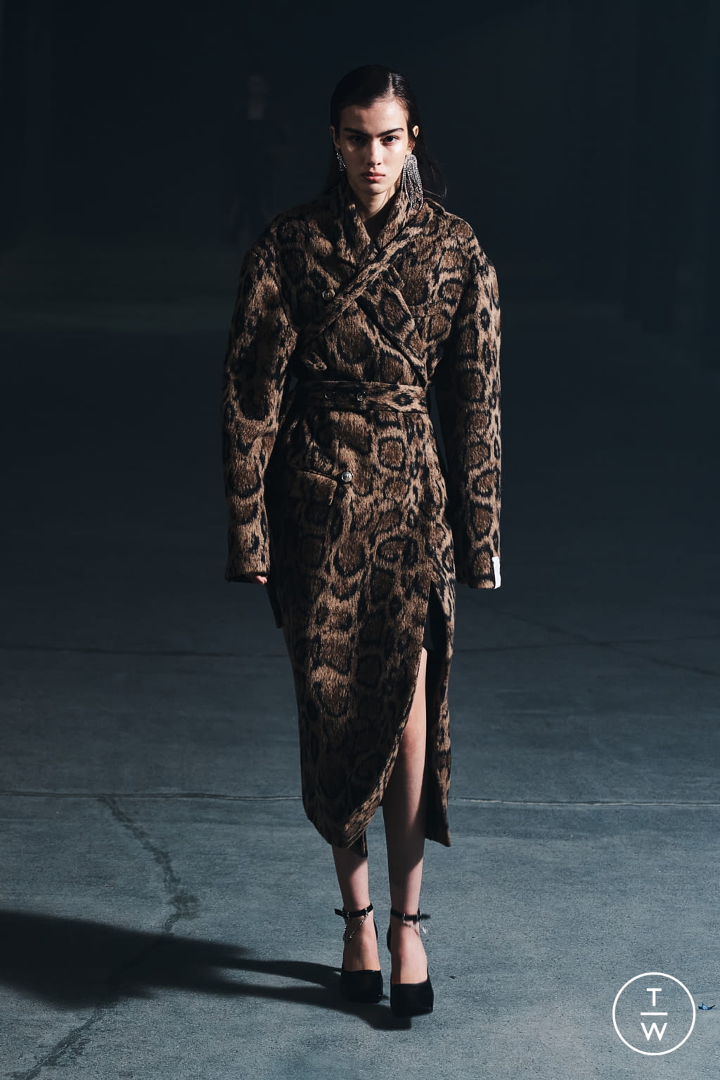 Fashion Week Paris Fall/Winter 2021 look 15 from the Rokh collection 女装