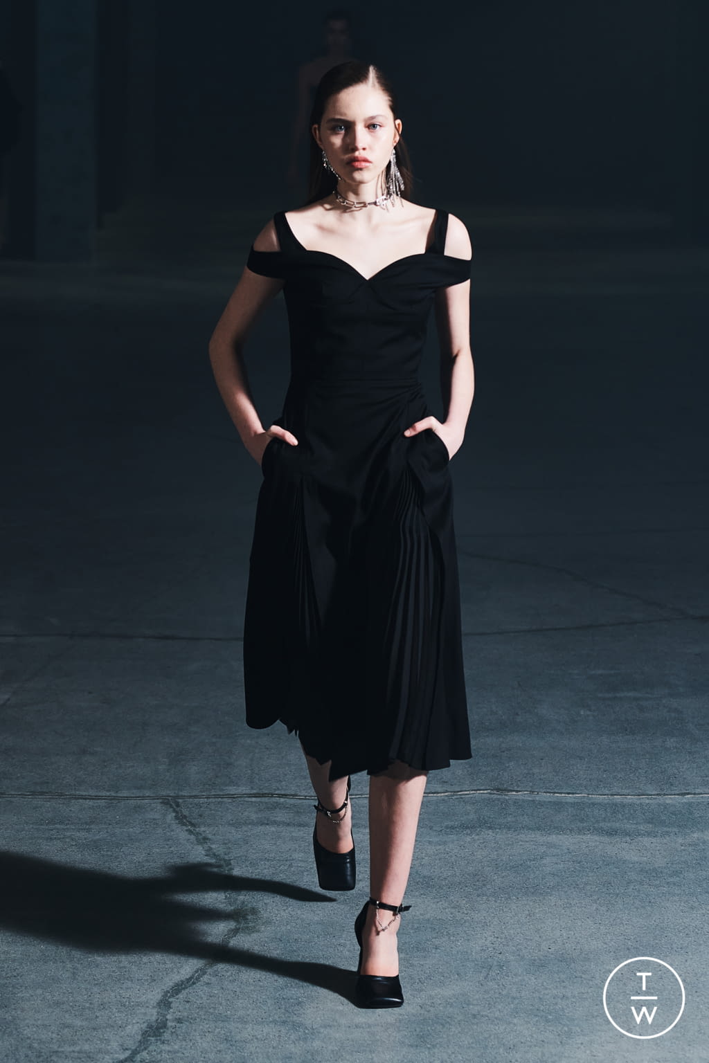 Fashion Week Paris Fall/Winter 2021 look 35 from the Rokh collection 女装