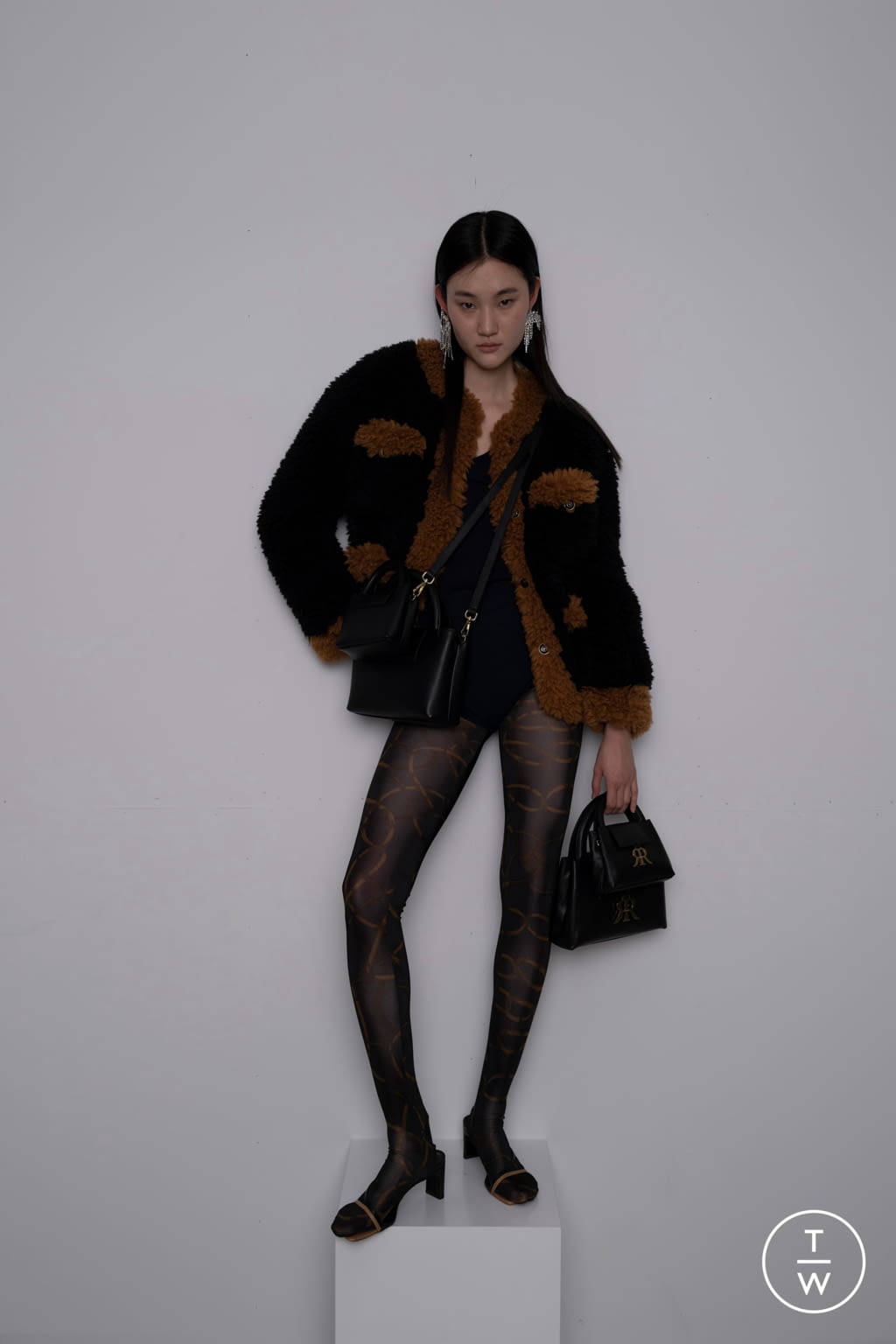 Fashion Week Paris Pre-Fall 2022 look 18 from the Rokh collection 女装