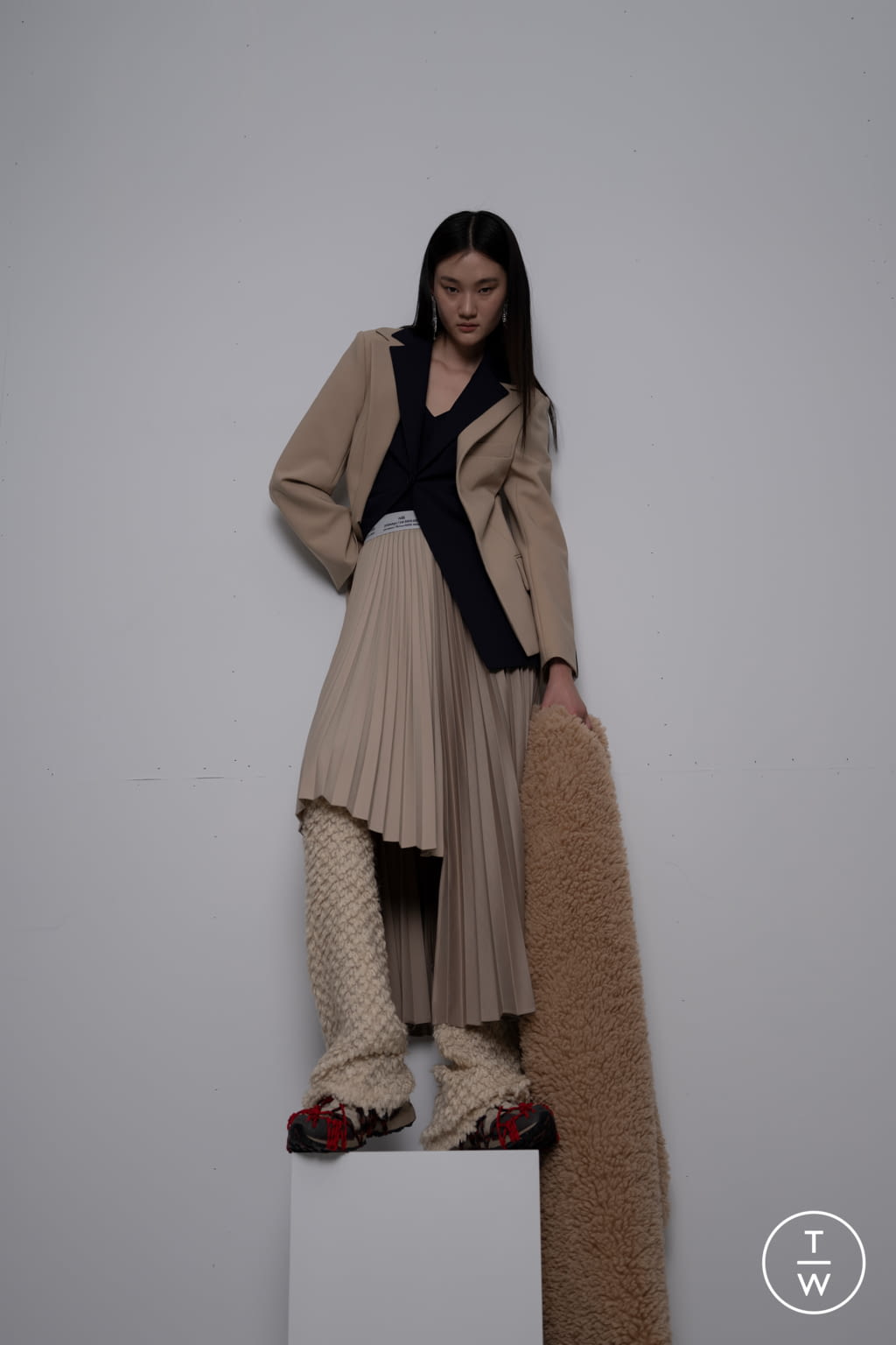 Fashion Week Paris Pre-Fall 2022 look 22 from the Rokh collection 女装