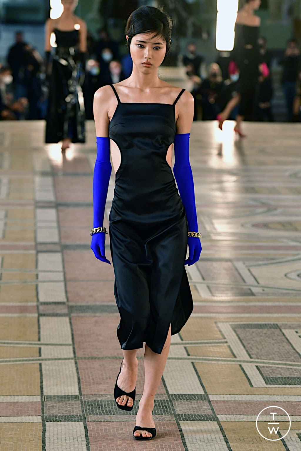 Fashion Week Paris Spring/Summer 2022 look 6 from the Rokh collection womenswear