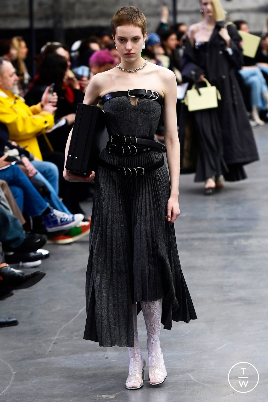 Fashion Week Paris Fall/Winter 2023 look 38 from the Rokh collection 女装