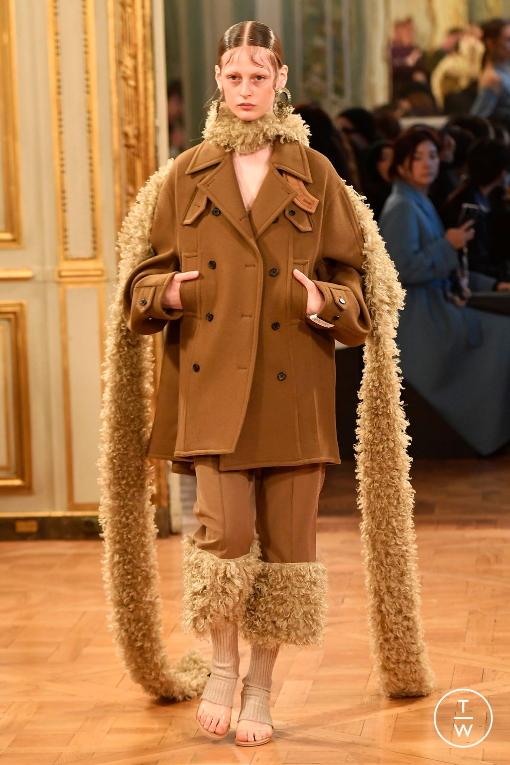 Fashion Week Paris Fall/Winter 2024 look 13 de la collection Rokh womenswear