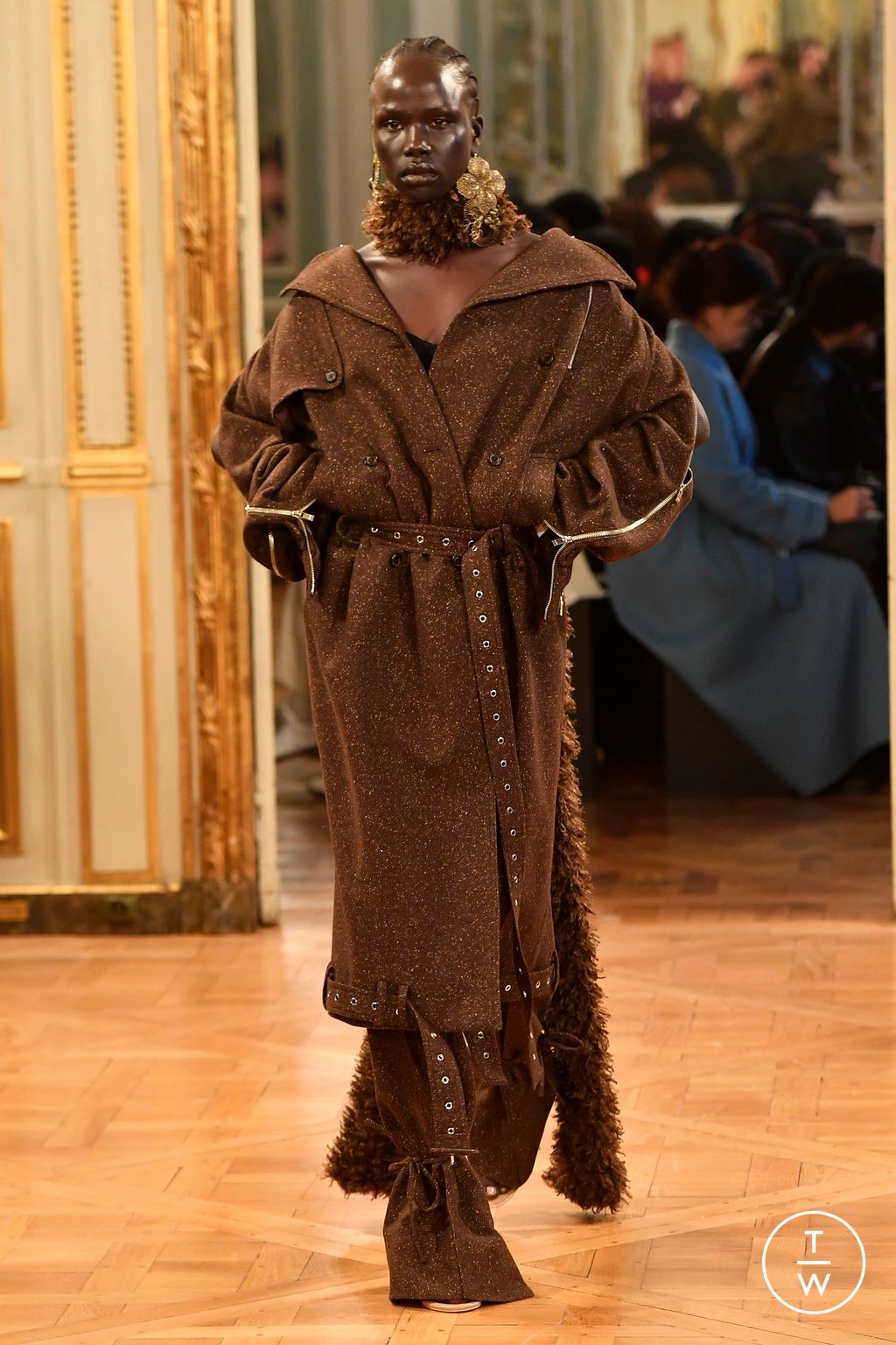 Fashion Week Paris Fall/Winter 2024 look 18 de la collection Rokh womenswear