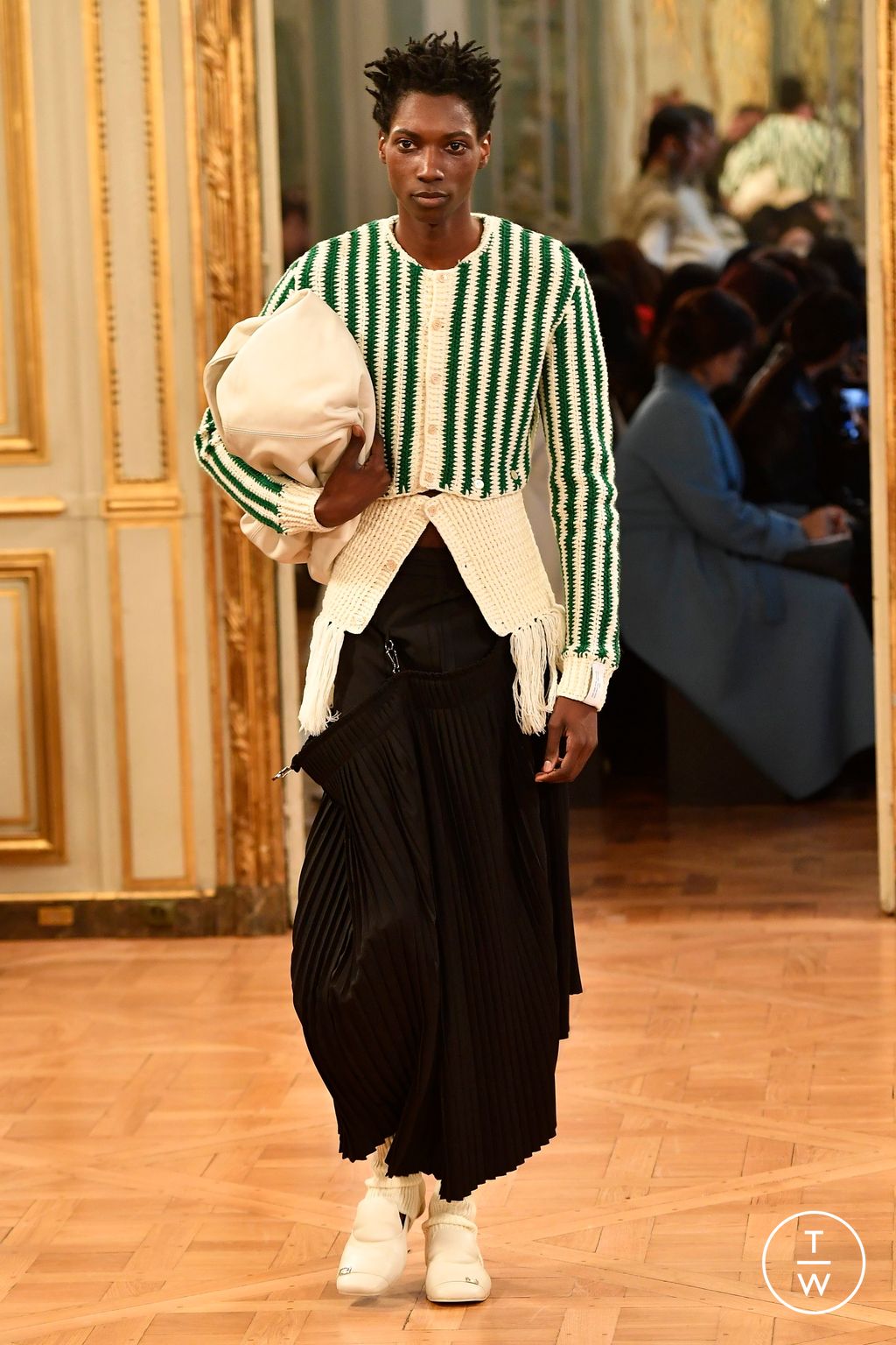 Fashion Week Paris Fall/Winter 2024 look 29 de la collection Rokh womenswear