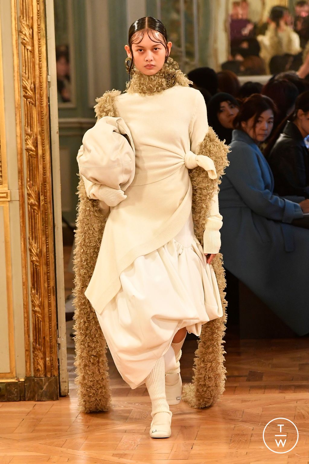 Fashion Week Paris Fall/Winter 2024 look 30 de la collection Rokh womenswear