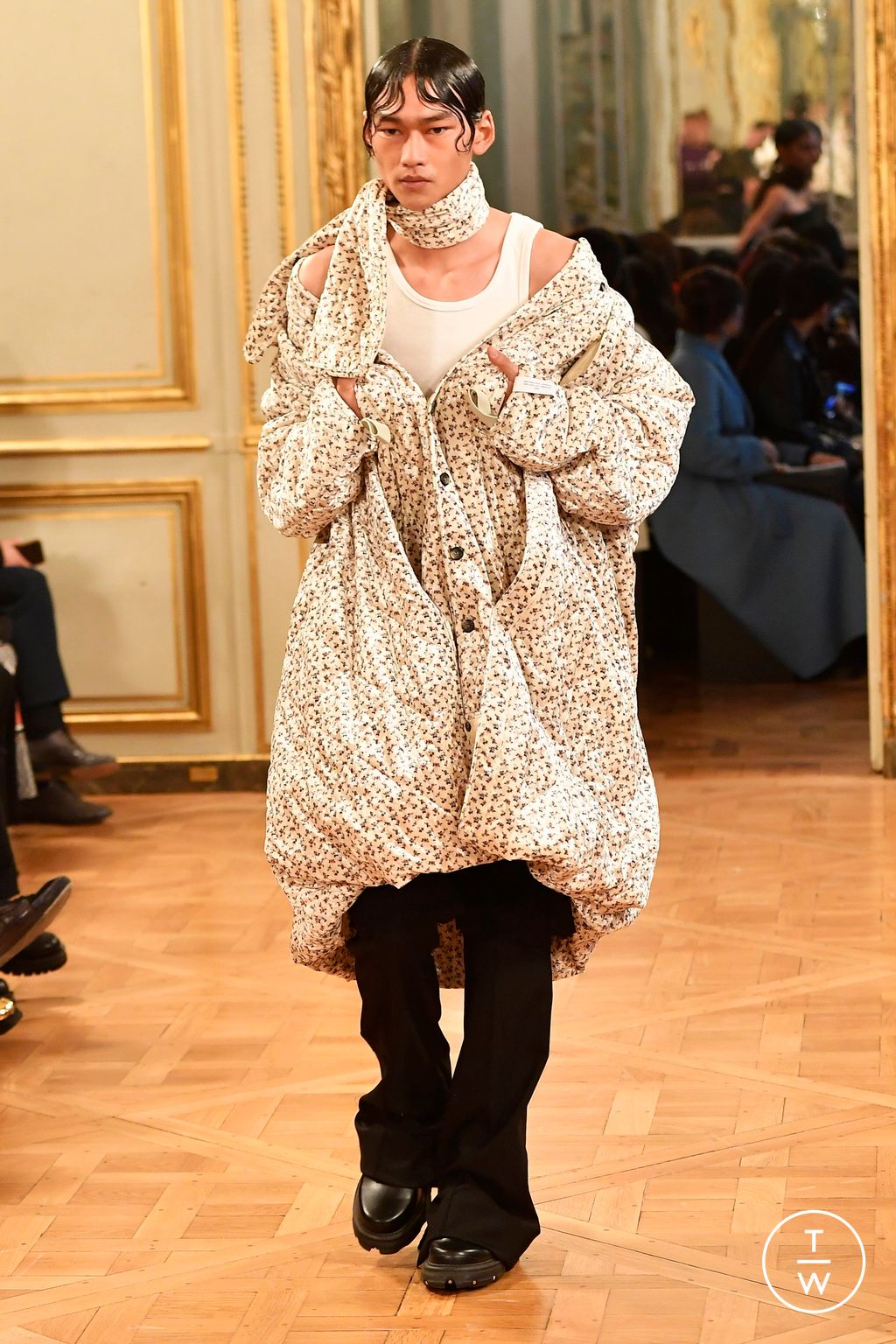 Fashion Week Paris Fall/Winter 2024 look 38 de la collection Rokh womenswear