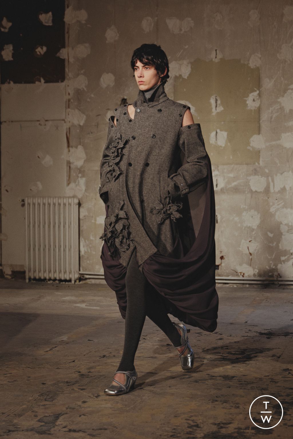 Fashion Week Paris Fall/Winter 2025 look 14 de la collection Rokh womenswear
