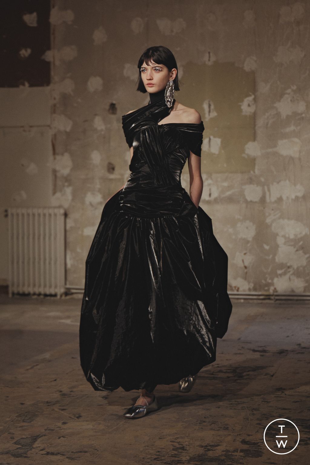 Fashion Week Paris Fall/Winter 2025 look 39 de la collection Rokh womenswear