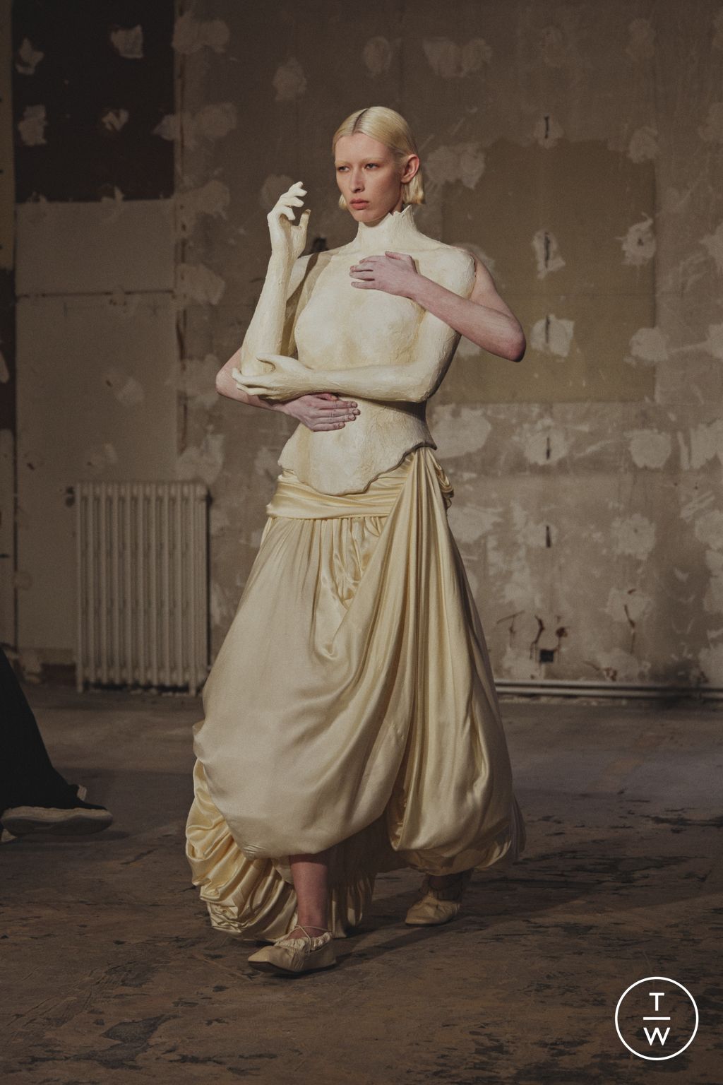 Fashion Week Paris Fall/Winter 2025 look 40 from the Rokh collection womenswear