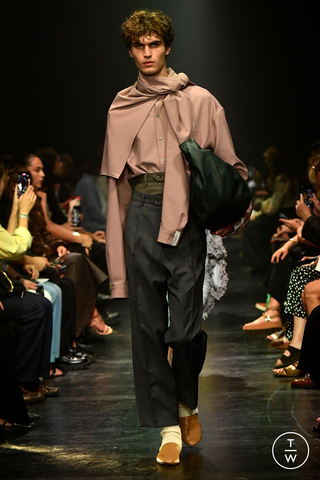 Fashion Week Paris Spring/Summer 2024 look 35 from the Rokh collection 女装