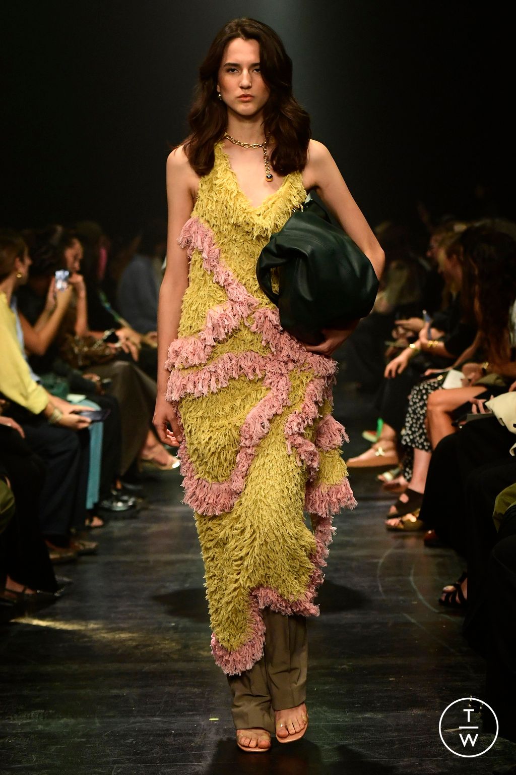 Fashion Week Paris Spring/Summer 2024 look 37 de la collection Rokh womenswear