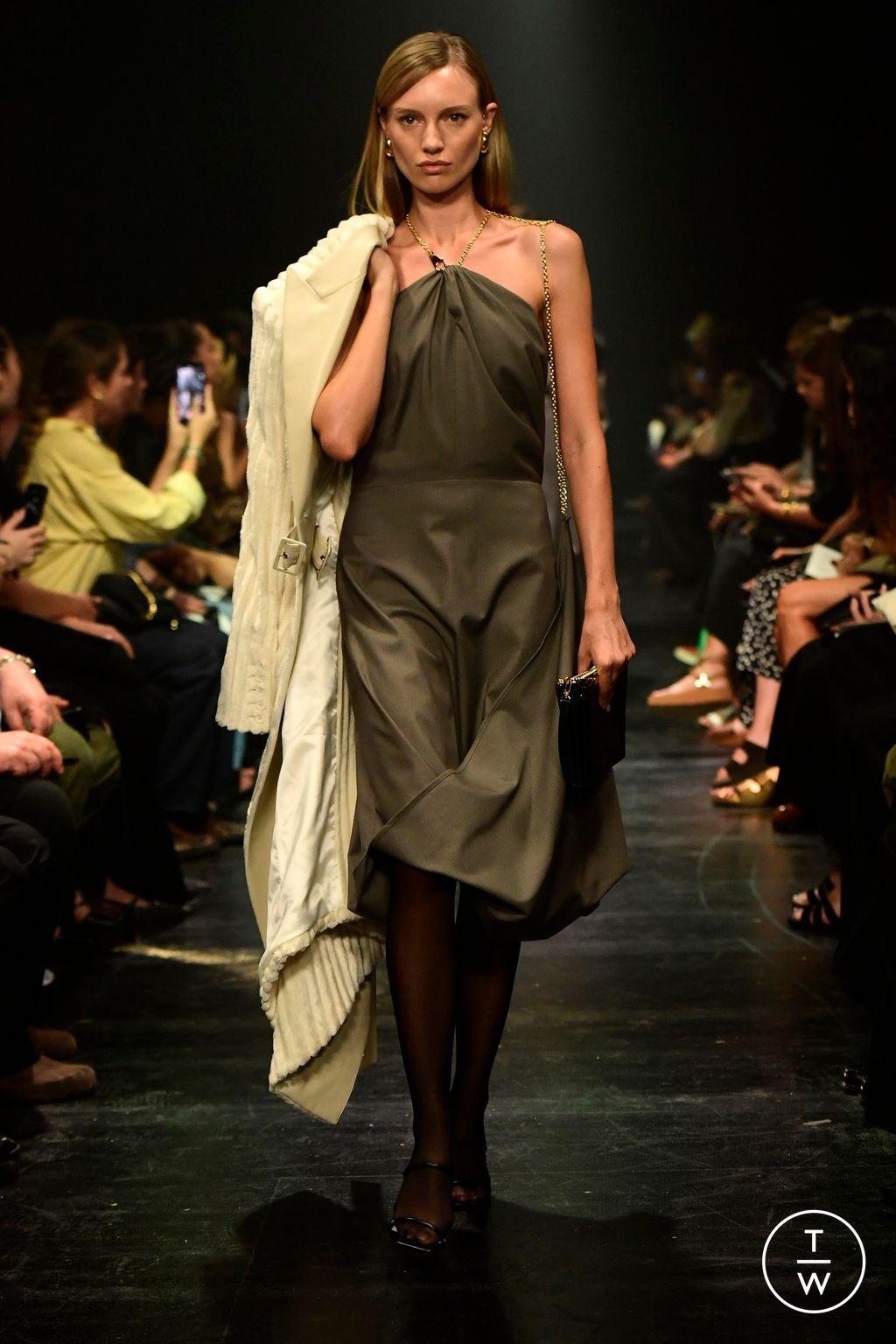Fashion Week Paris Spring/Summer 2024 look 39 from the Rokh collection 女装
