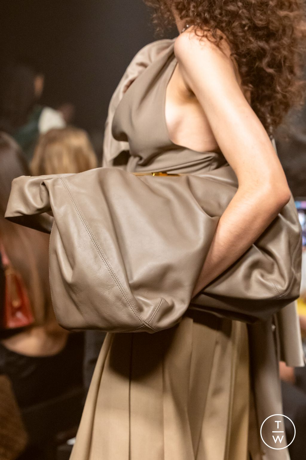Fashion Week Paris Spring/Summer 2024 look 11 from the Rokh collection womenswear accessories