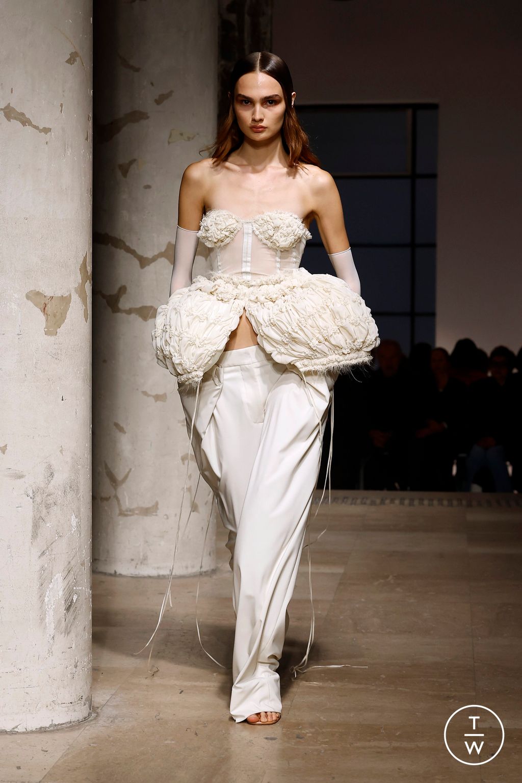 Fashion Week Paris Spring/Summer 2025 look 2 from the Rokh collection womenswear