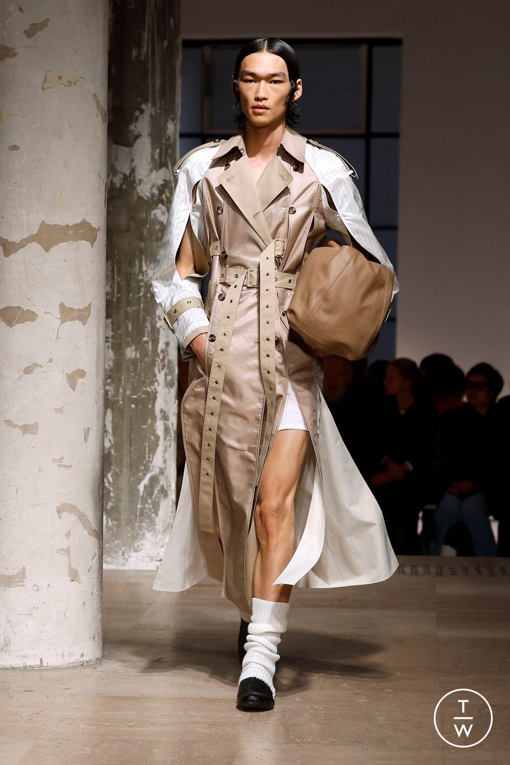 Fashion Week Paris Spring/Summer 2025 look 11 from the Rokh collection womenswear