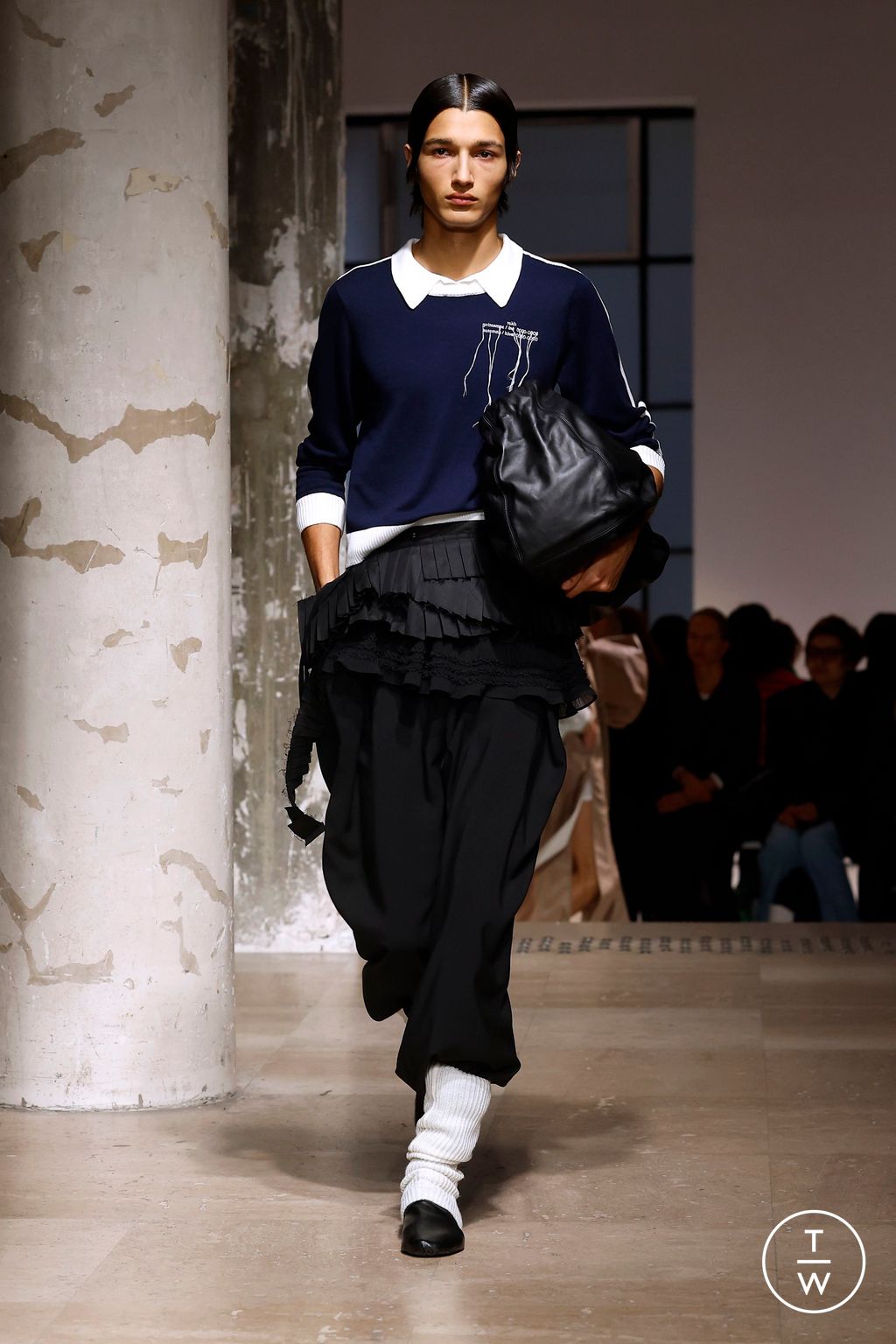 Fashion Week Paris Spring-Summer 2025 look 12 from the Rokh collection 女装