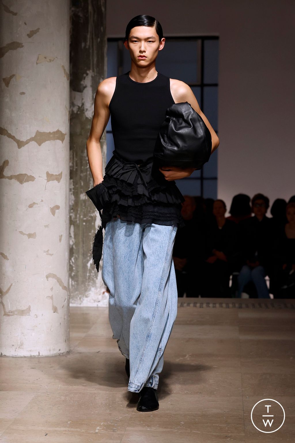 Fashion Week Paris Spring/Summer 2025 look 26 from the Rokh collection womenswear