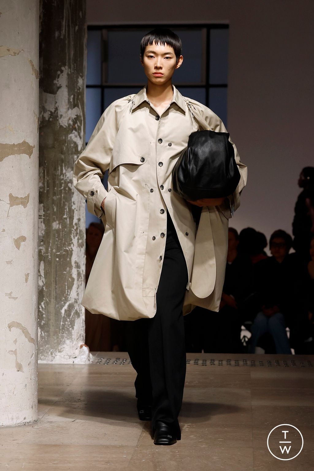 Fashion Week Paris Spring/Summer 2025 look 36 from the Rokh collection womenswear