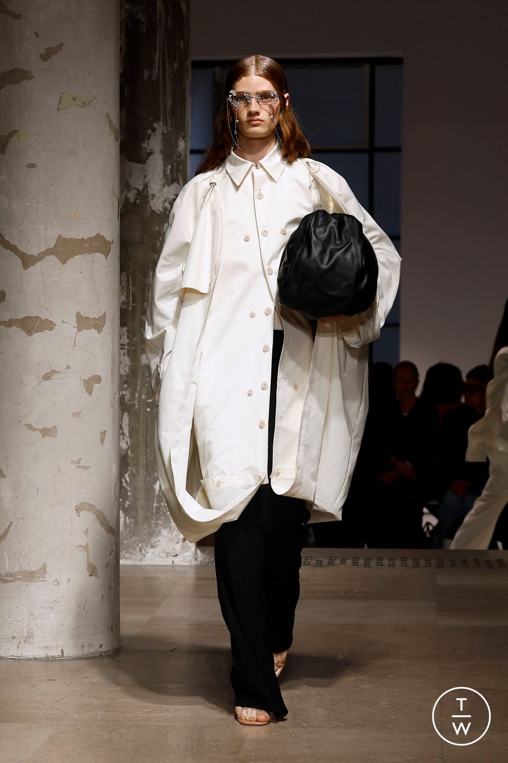 Fashion Week Paris Spring/Summer 2025 look 39 from the Rokh collection womenswear
