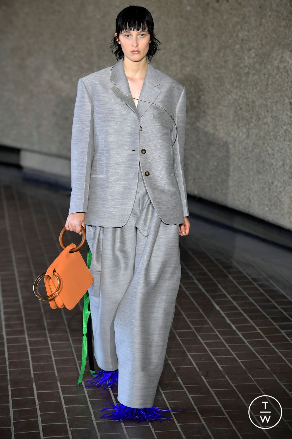 Fashion Week London Spring/Summer 2024 look 7 from the Roksanda collection 女装