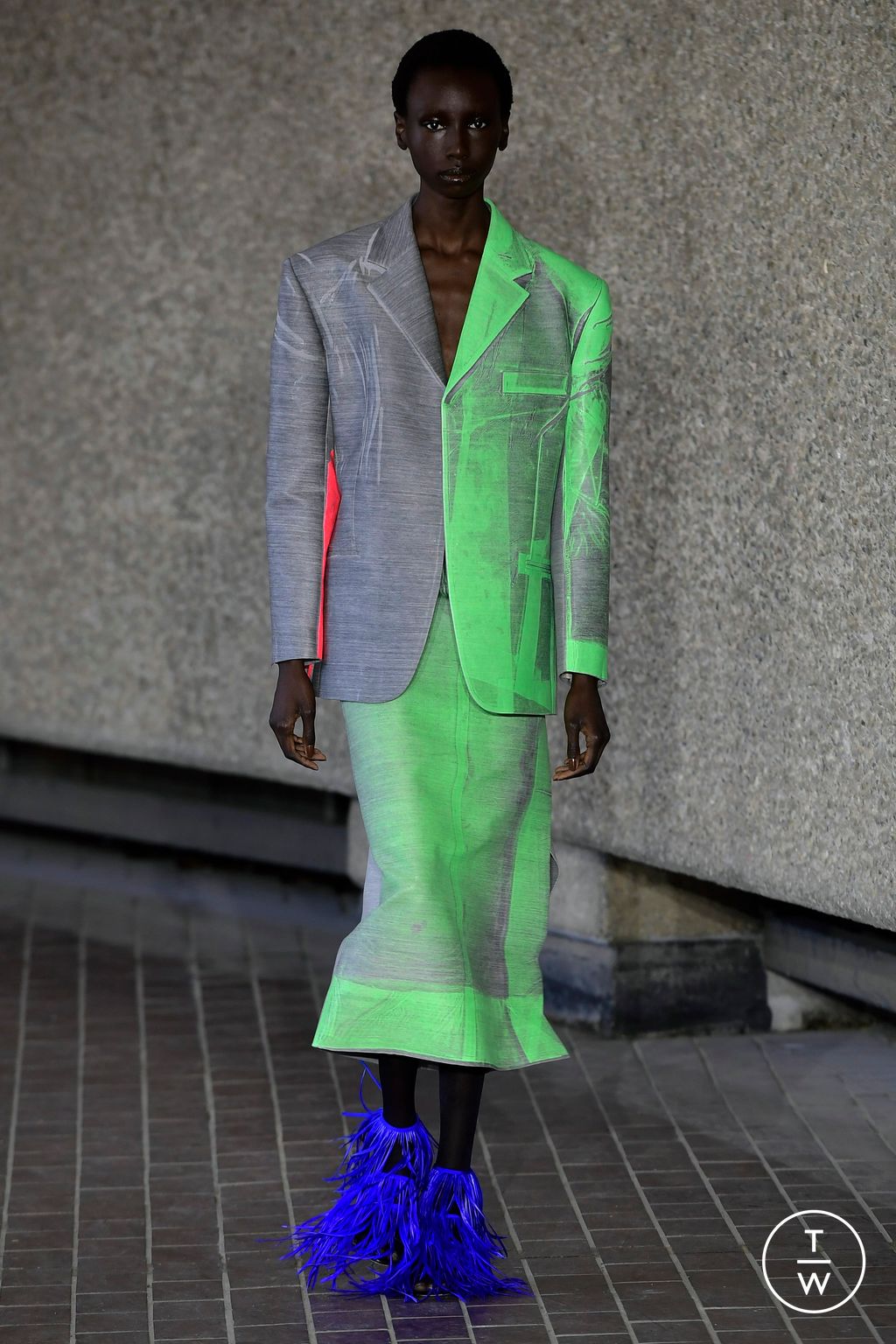 Fashion Week London Spring/Summer 2024 look 9 from the Roksanda collection 女装