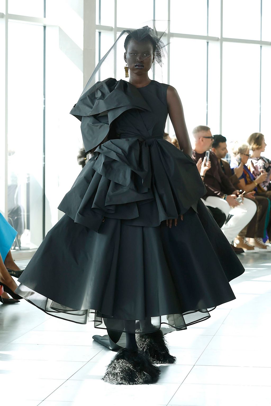 Fashion Week London Spring/Summer 2025 look 20 from the Roksanda collection womenswear