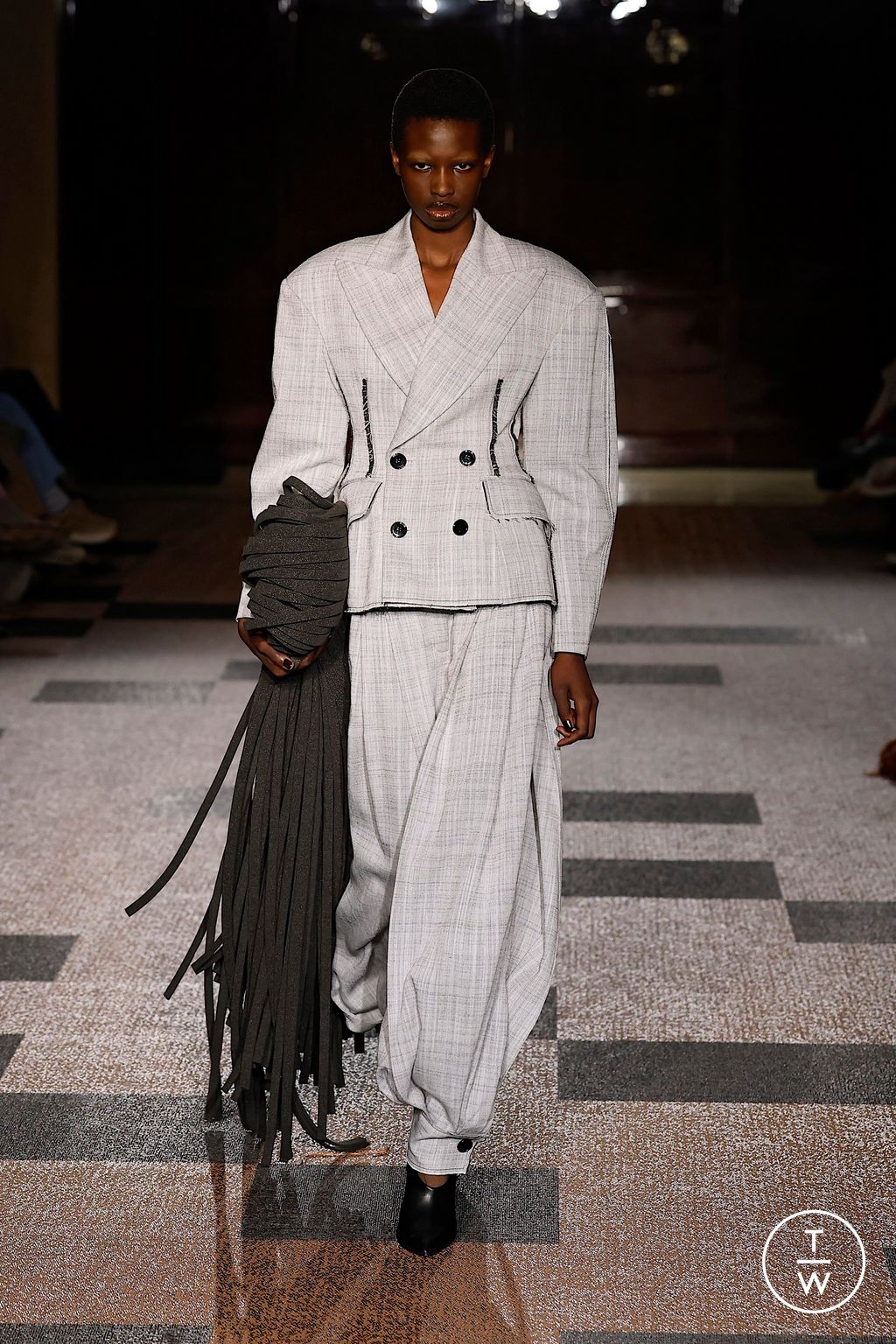 Fashion Week London Spring/Summer 2026 look 3 from the Roksanda collection womenswear