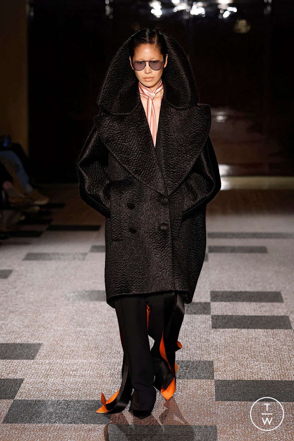 Fashion Week London Spring/Summer 2026 look 20 from the Roksanda collection womenswear