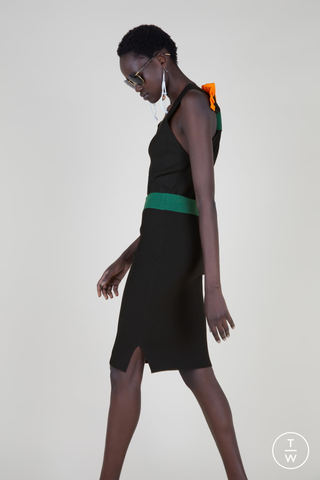 Fashion Week London Spring/Summer 2022 look 11 from the Roland Mouret collection womenswear
