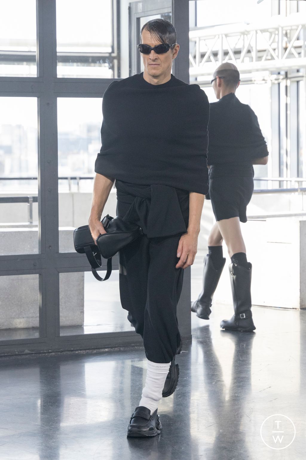 Fashion Week Paris Spring-Summer 2025 look 4 from the Rombaut collection menswear