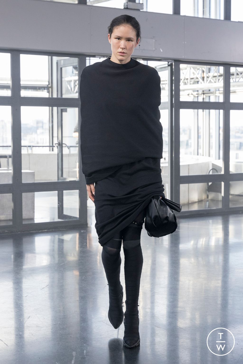 Fashion Week Paris Spring-Summer 2025 look 5 from the Rombaut collection menswear