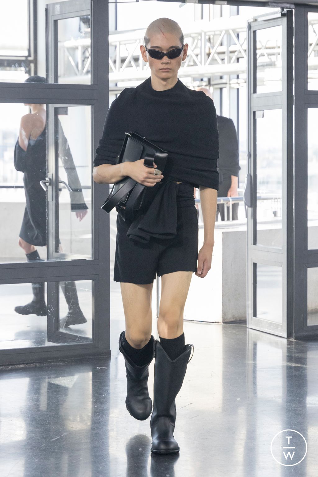 Fashion Week Paris Spring-Summer 2025 look 6 from the Rombaut collection menswear
