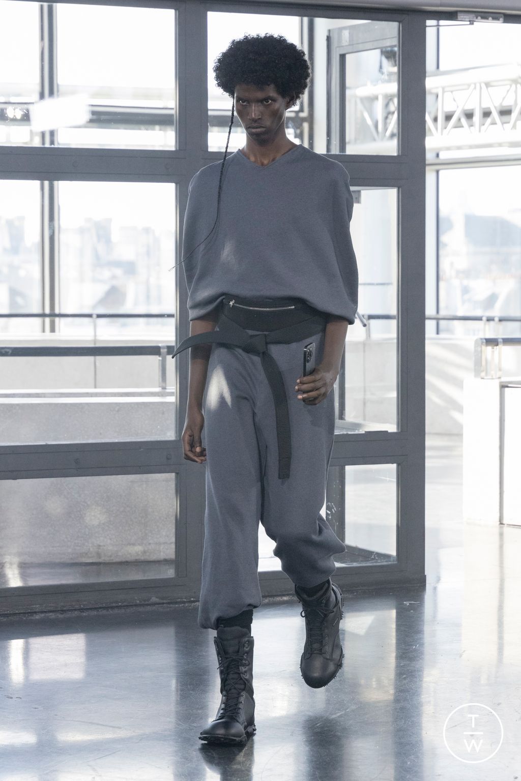 Fashion Week Paris Spring-Summer 2025 look 11 from the Rombaut collection menswear