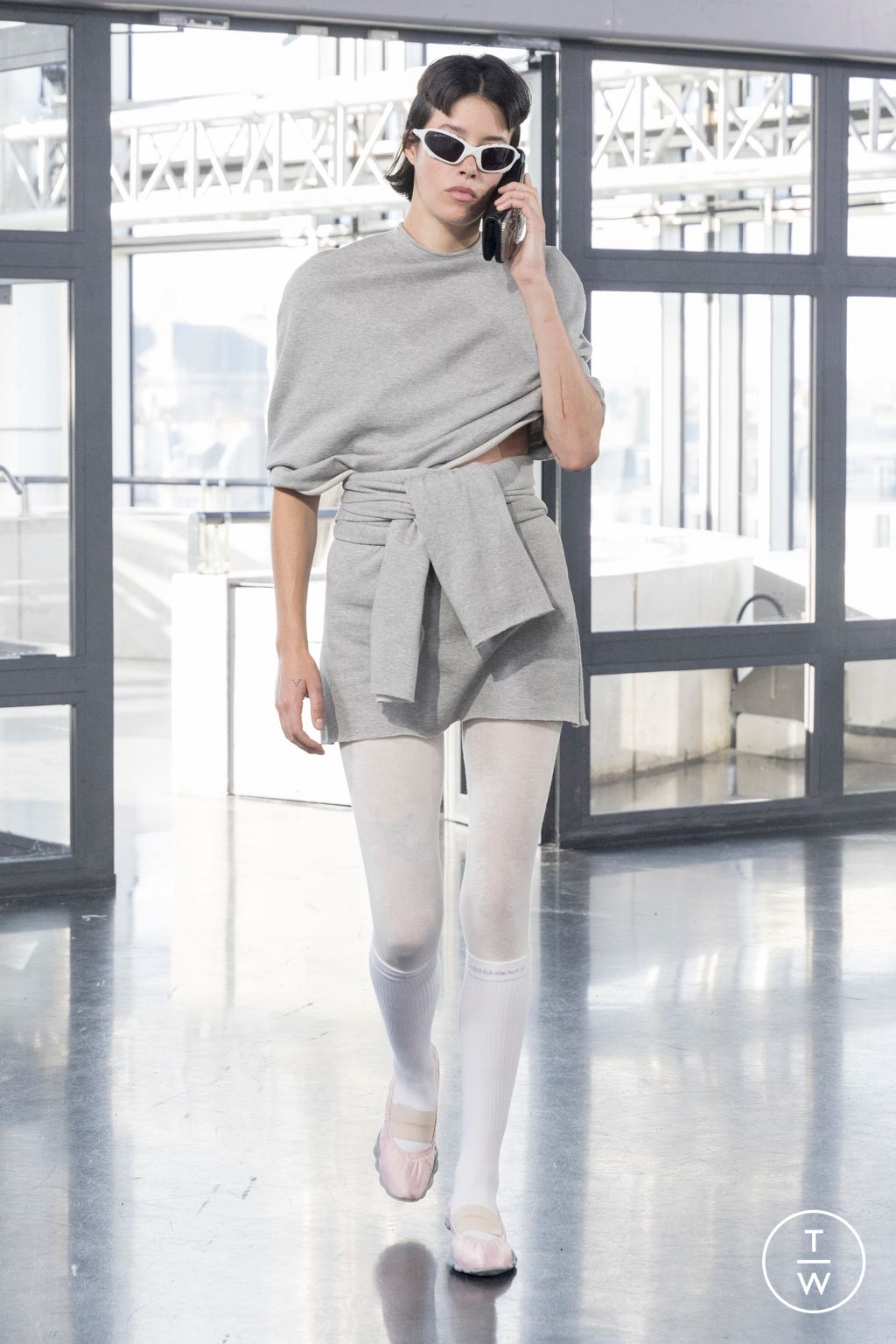 Fashion Week Paris Spring-Summer 2025 look 24 de la collection Rombaut menswear