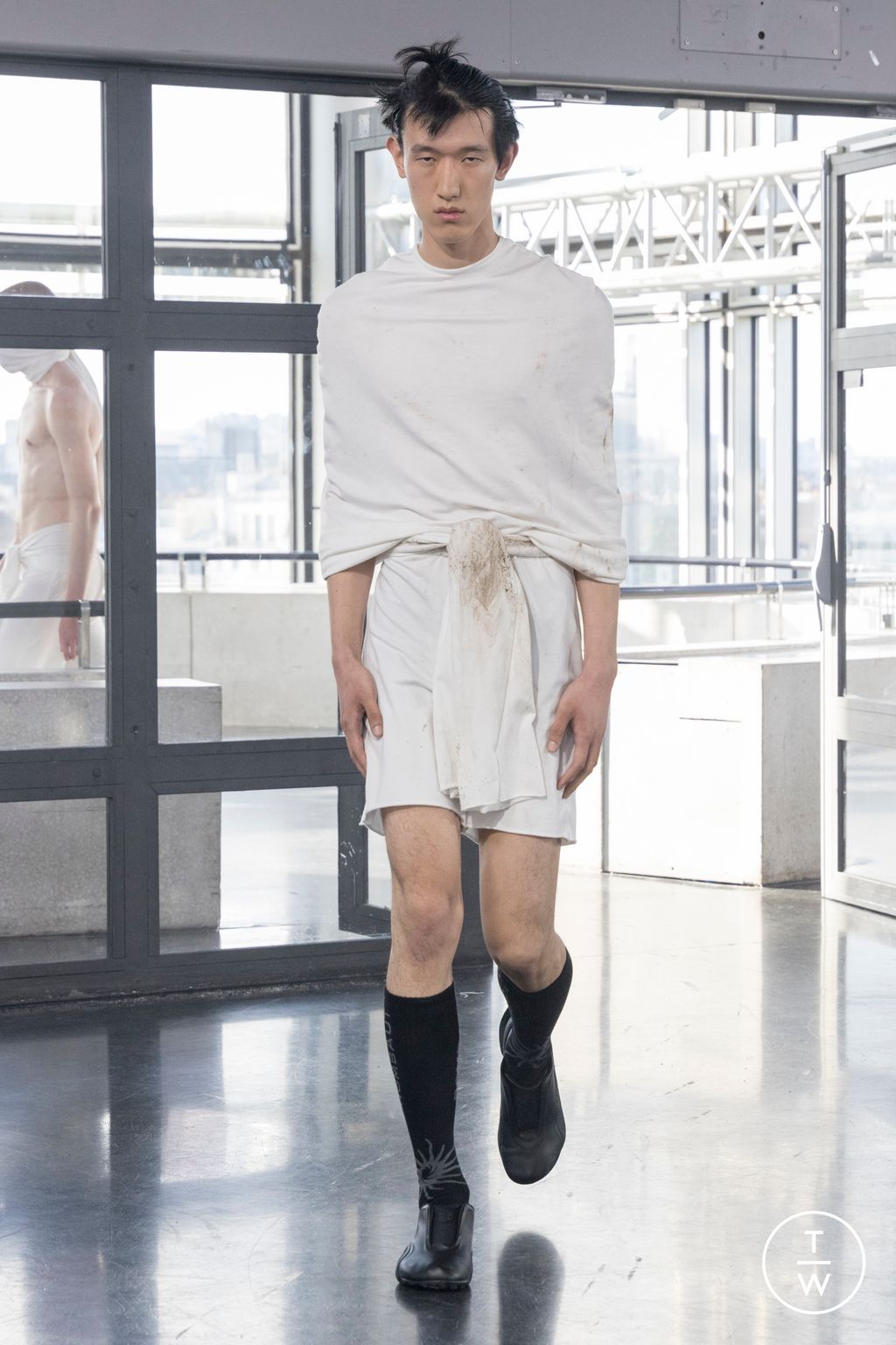 Fashion Week Paris Spring-Summer 2025 look 26 from the Rombaut collection menswear