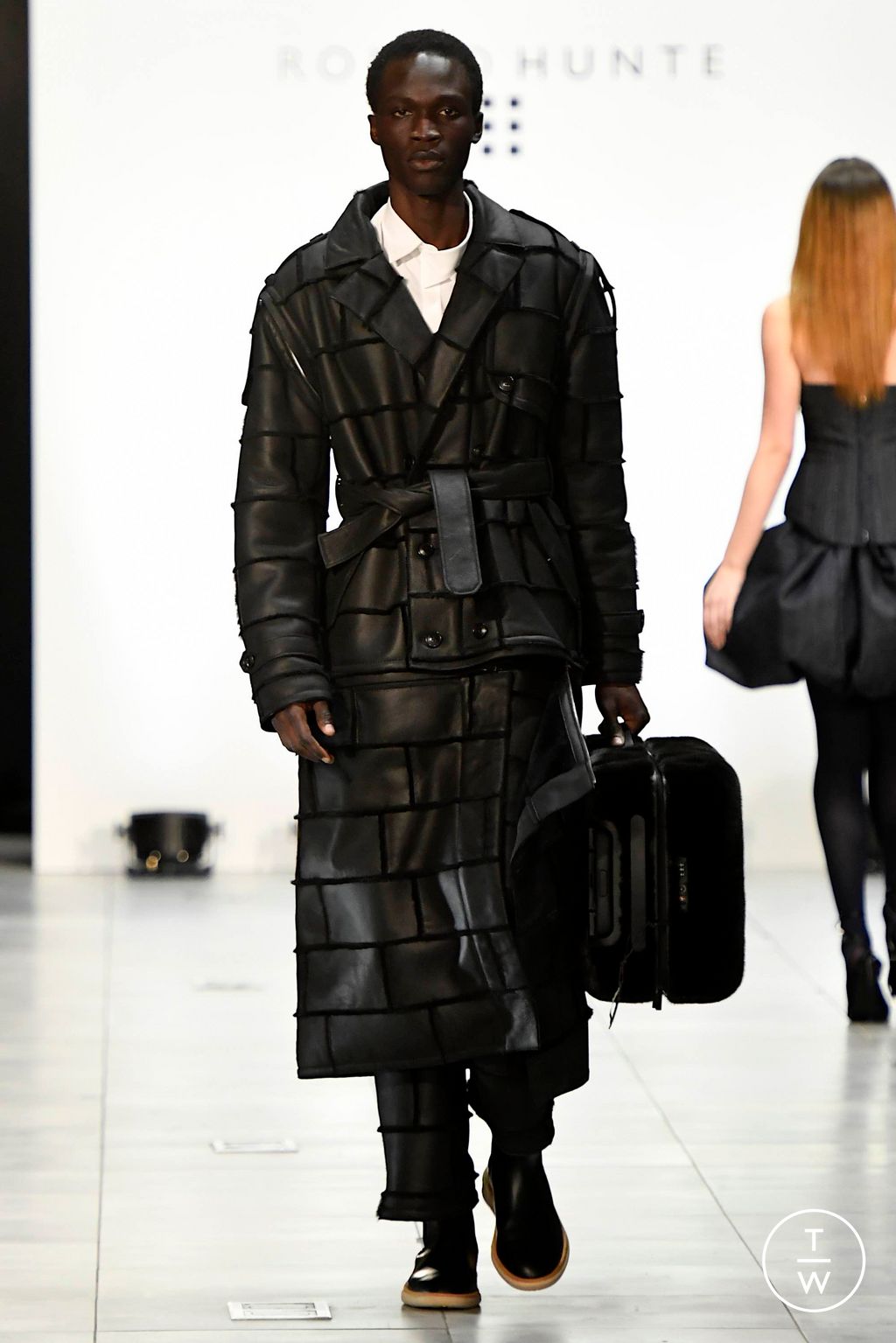 Fashion Week New York Fall/Winter 2024 look 15 from the Romeo Hunte collection 女装
