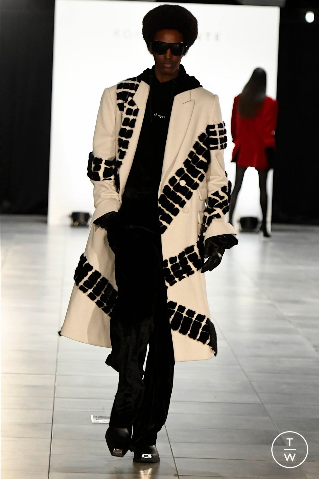 Fashion Week New York Fall/Winter 2024 look 24 from the Romeo Hunte collection womenswear