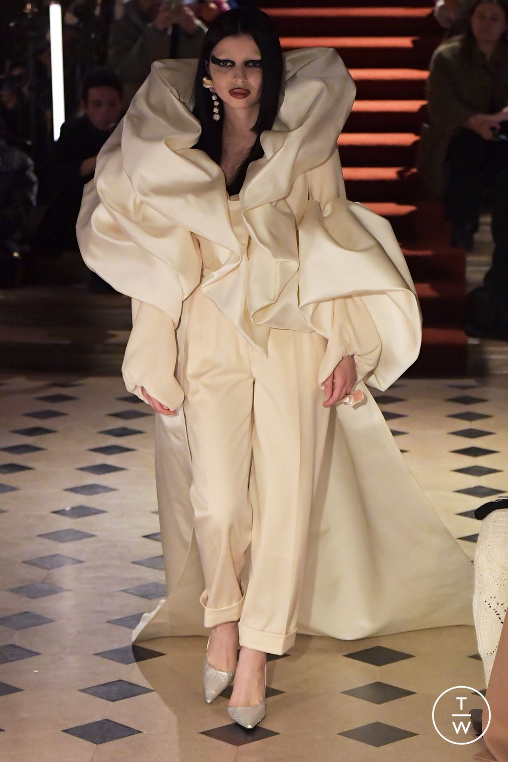 Fashion Week Paris Spring/Summer 2023 look 22 from the Ronald Van Der Kemp collection couture