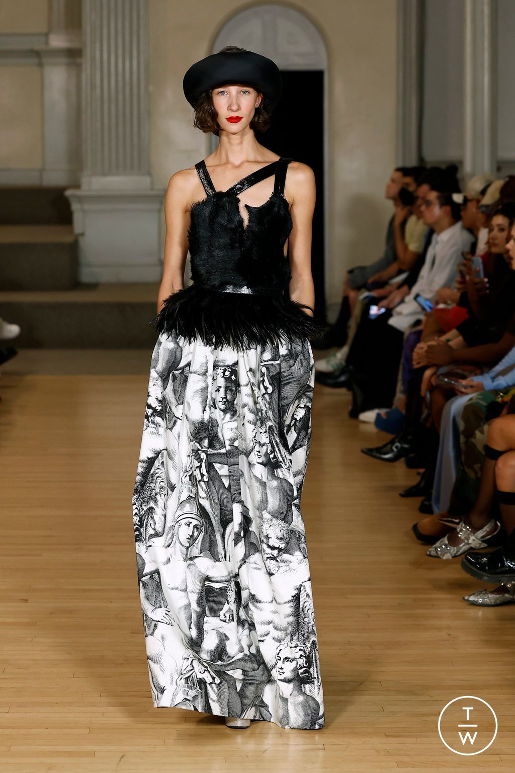 Fashion Week New York Spring-Summer 2025 look 20 from the Ronald Van Der Kemp collection womenswear