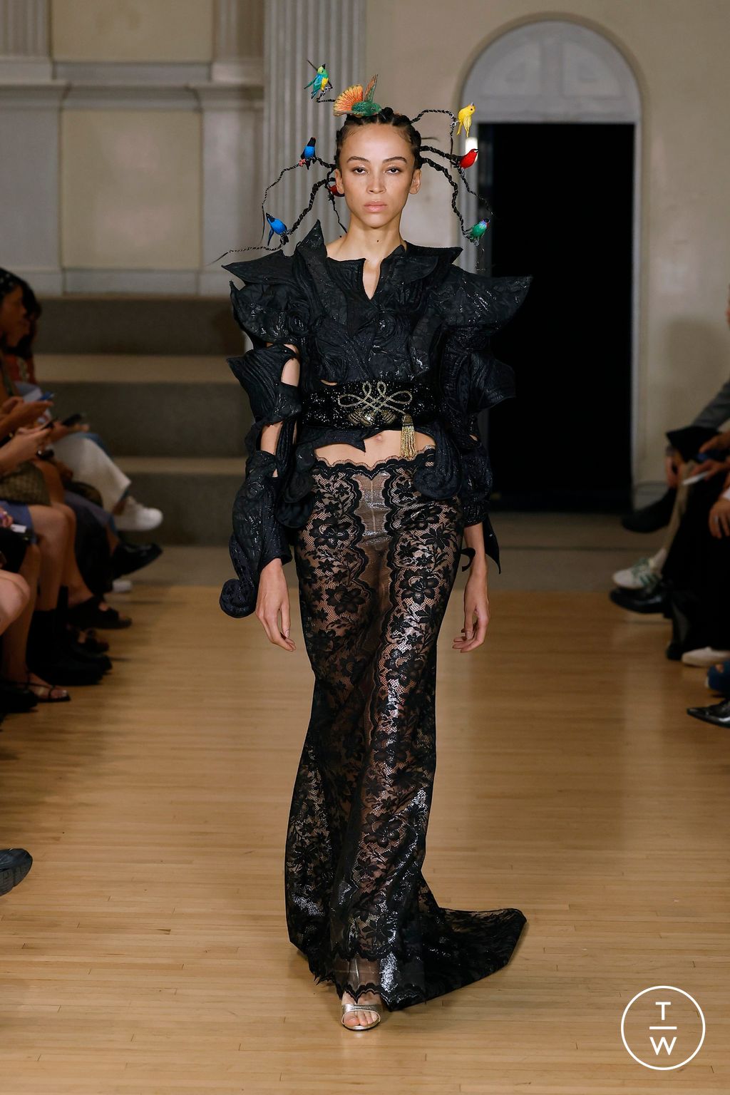 Fashion Week New York Spring/Summer 2025 look 22 from the Ronald Van Der Kemp collection womenswear