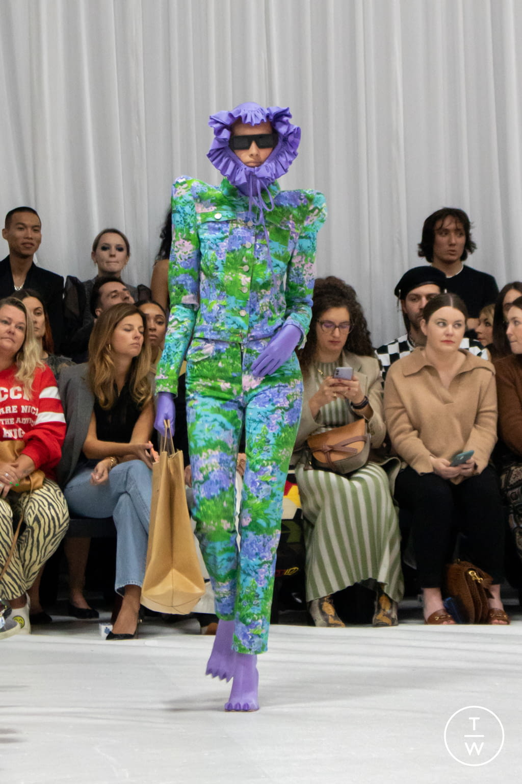 Fashion Week London Spring/Summer 2022 look 14 from the Richard Quinn collection womenswear