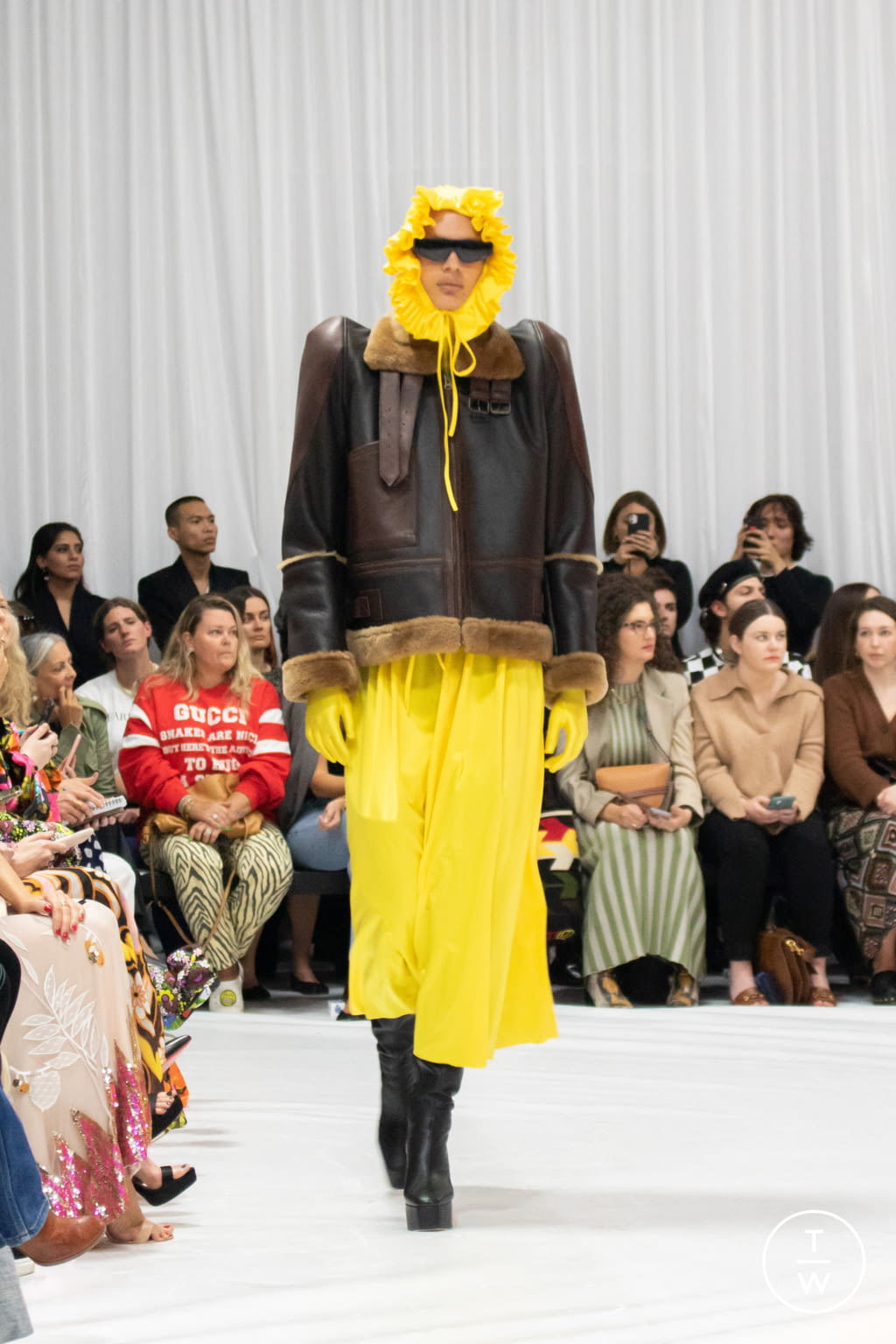 Fashion Week London Spring/Summer 2022 look 17 de la collection Richard Quinn womenswear