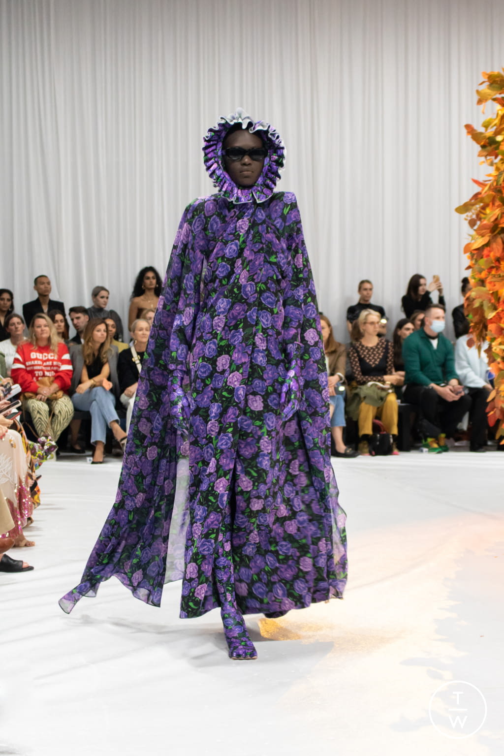 Fashion Week London Spring/Summer 2022 look 27 from the Richard Quinn collection womenswear
