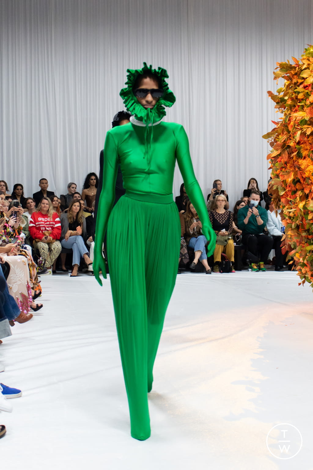 Fashion Week London Spring/Summer 2022 look 3 de la collection Richard Quinn womenswear