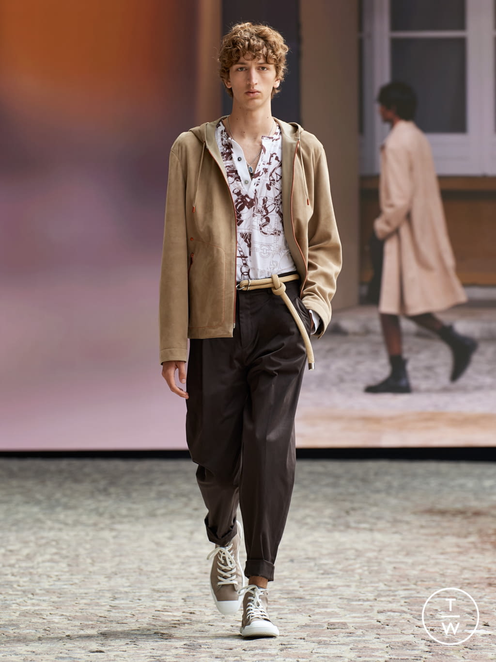 Fashion Week Paris Spring/Summer 2022 look 4 from the Hermès collection 男装